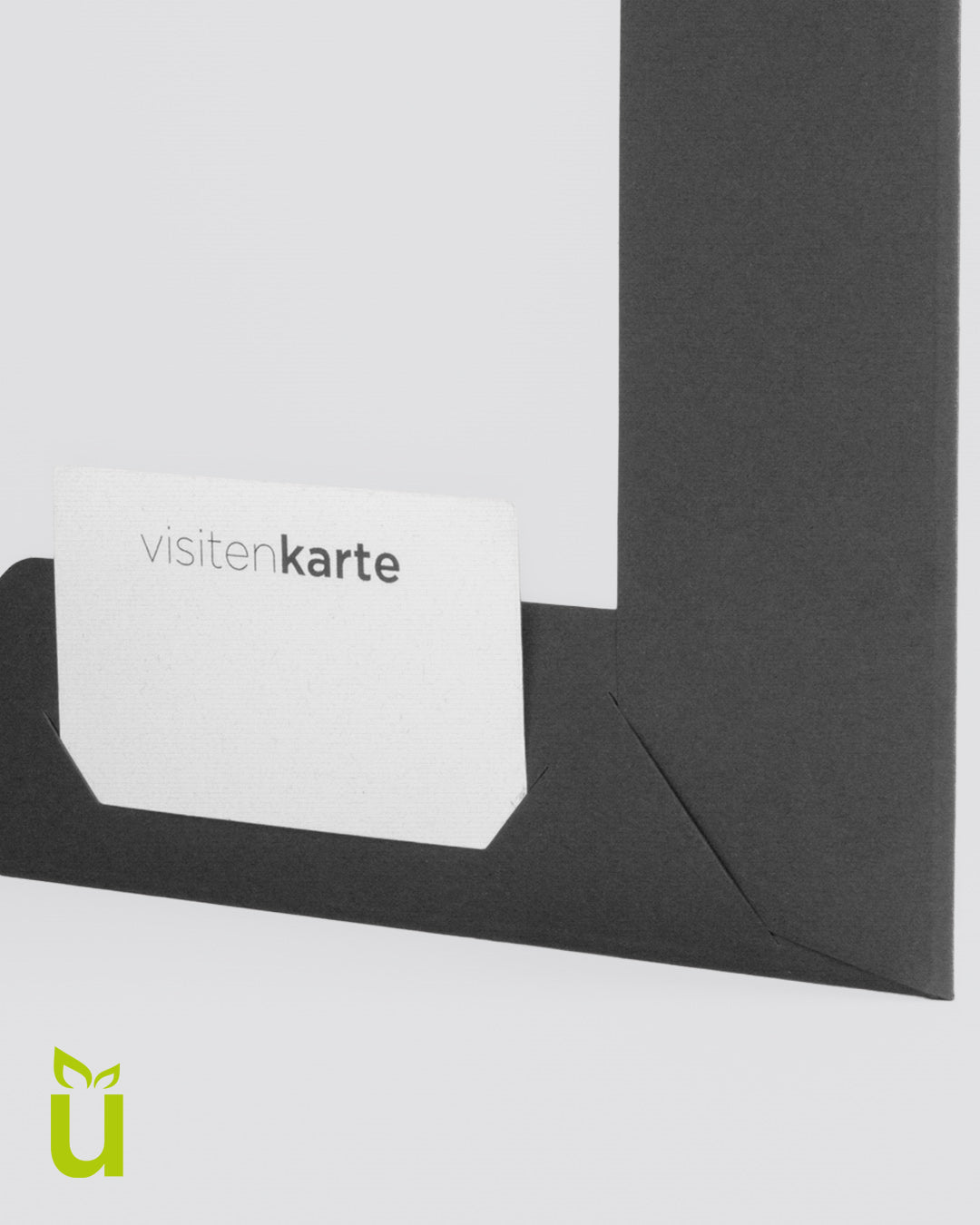 Detaillierte Ansicht der Präsentationsmappe A4 von werbegrün mit Visitenkartenhalterung