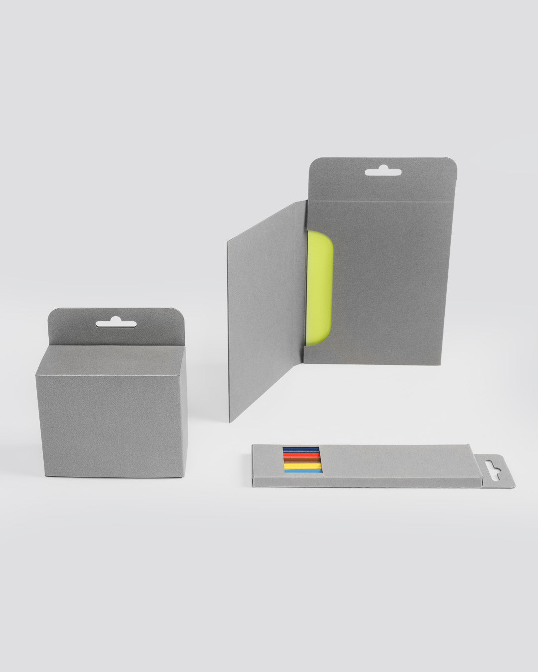 Aufhängeschachteln in verschiedenen Größen von werbegrün