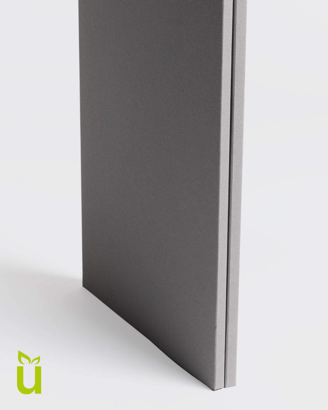 Hochwertige werbegrüne Konferenzmappe mit viel Platz für Ihre Unterlagen.